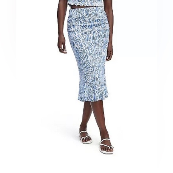 NWT new large DVF target ruched skirt blue & white Sea twig pattern Diane von - Picture 1 of 14